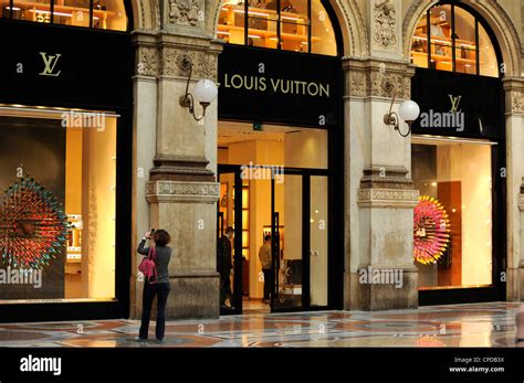 Cerca i negozi Louis Vuitton in Italy 